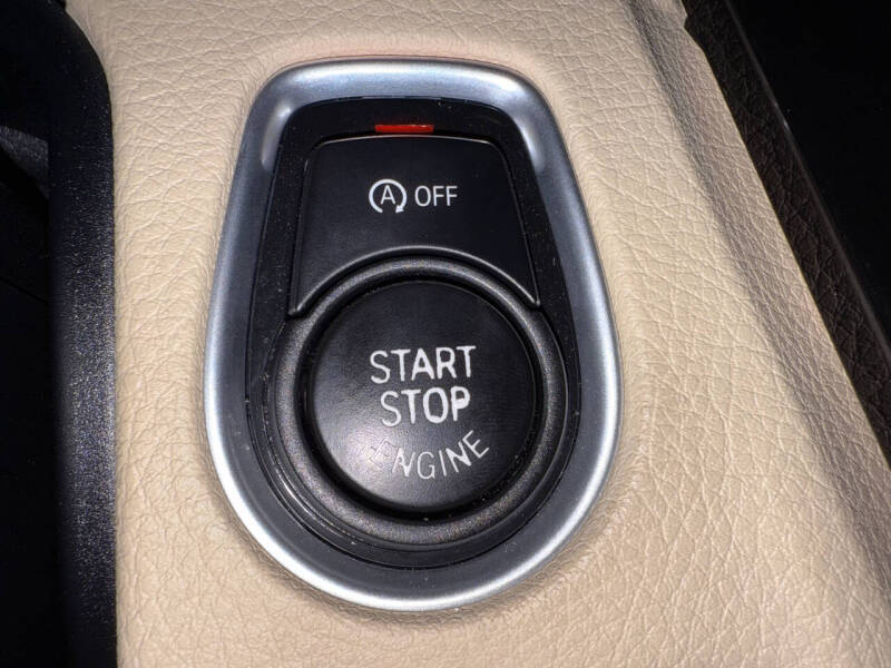 2018 BMW 3 Series 320i xDrive