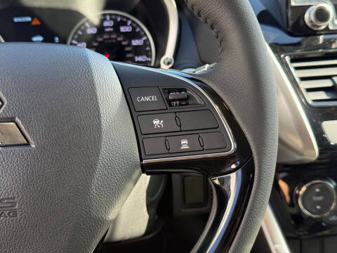2026 Mitsubishi Eclipse Cross SE