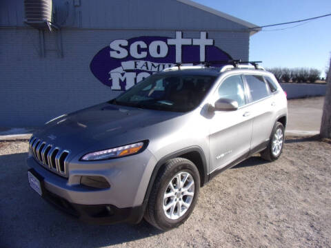 2015 Jeep Cherokee for sale at SCOTT FAMILY MOTORS in Springville IA