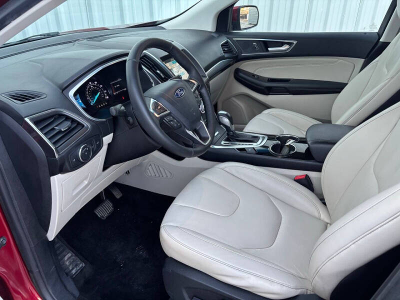 2017 Ford Edge Titanium