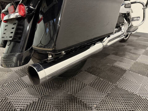 2017 Harley-Davidson STREET GLIDE SP