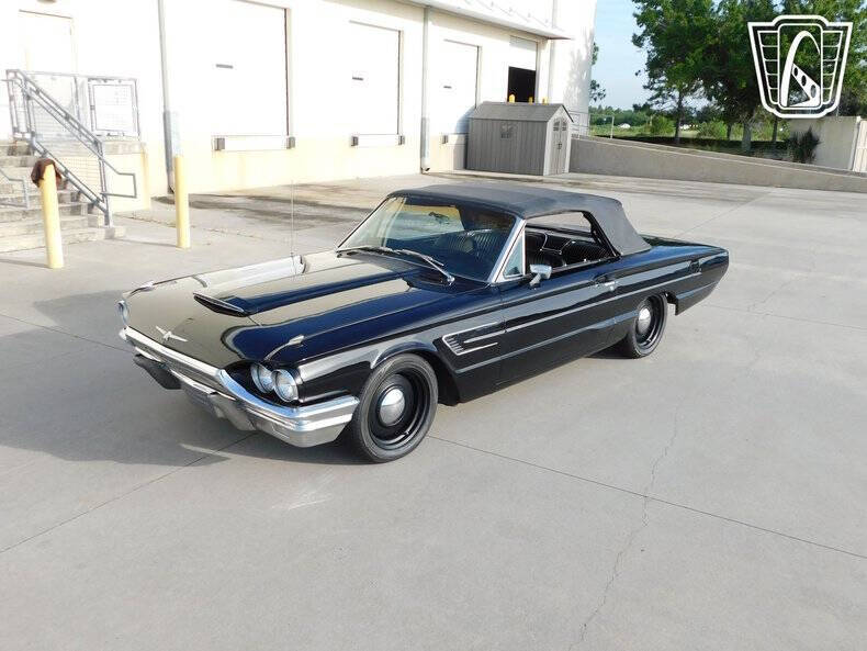 1965 Ford Thunderbird