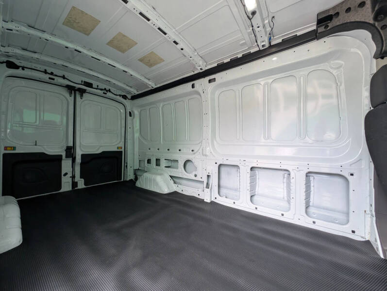 2023 Ford E-Transit