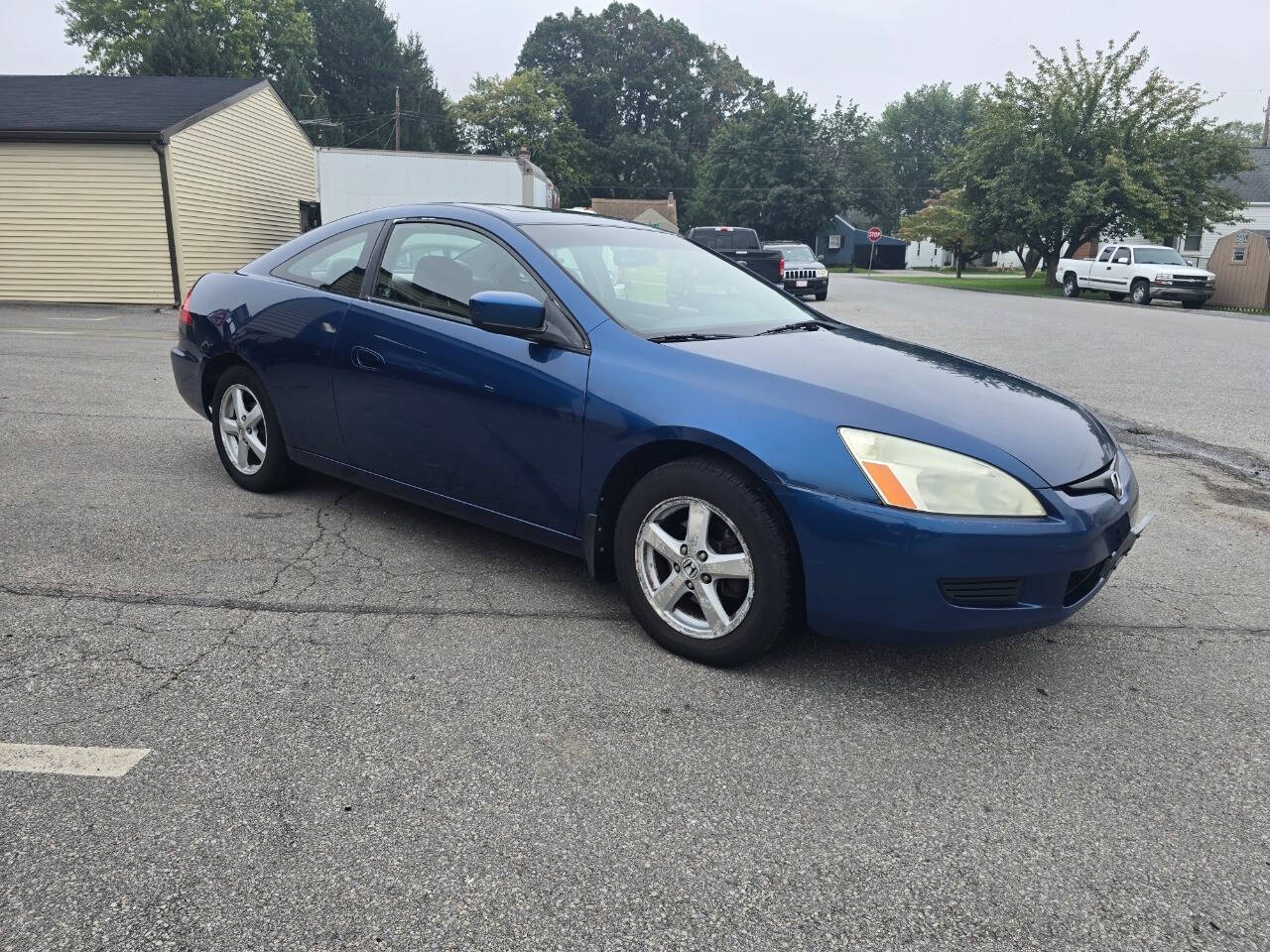 2003 Honda Accord for sale at QUEENSGATE AUTO SALES in York, PA