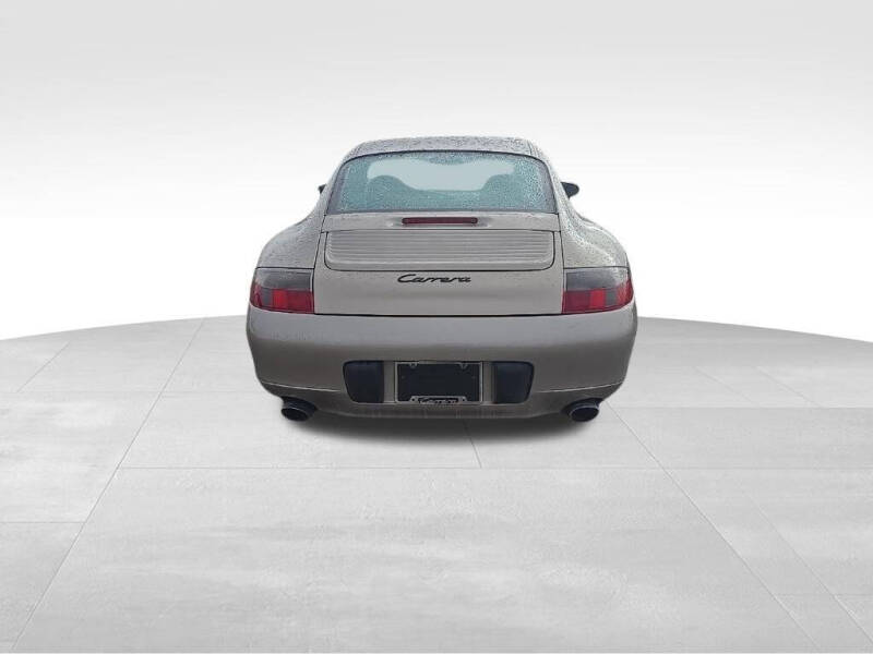 2000 Porsche 911 Carrera
