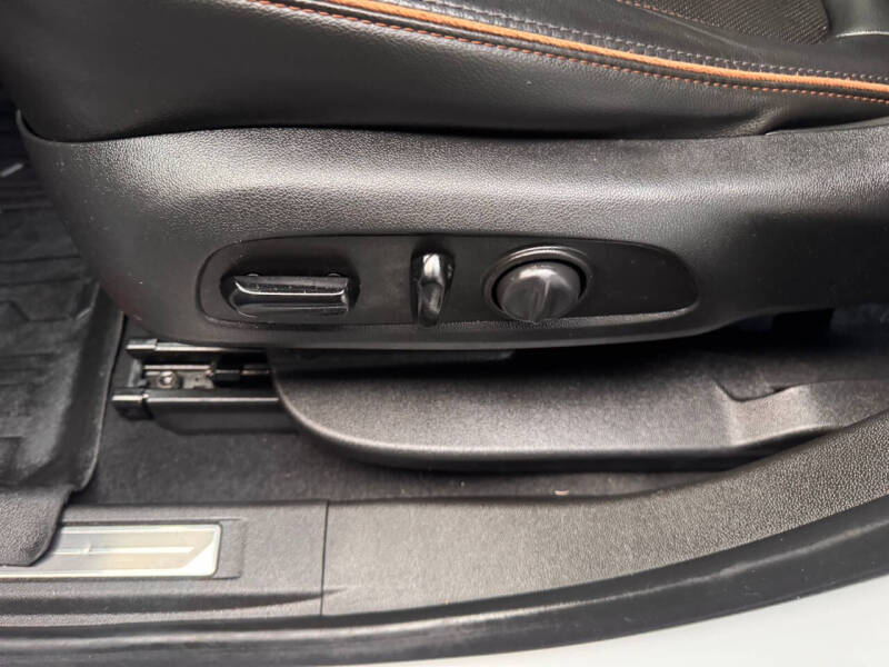 2020 GMC Acadia AT4