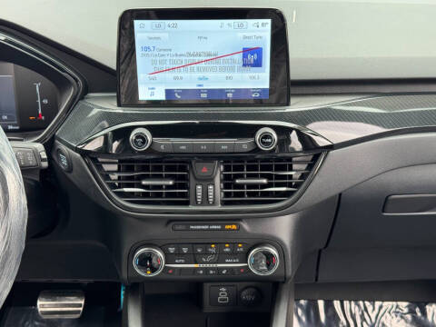 2024 Ford Escape Hybrid ST-Line Select