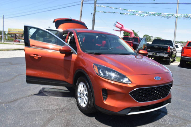 2020 Ford Escape SE