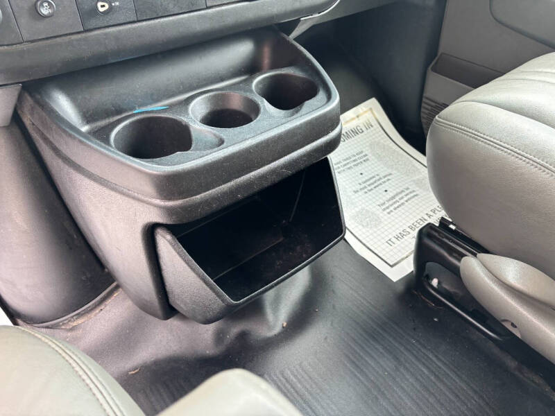 2017 Chevrolet Express 2500
