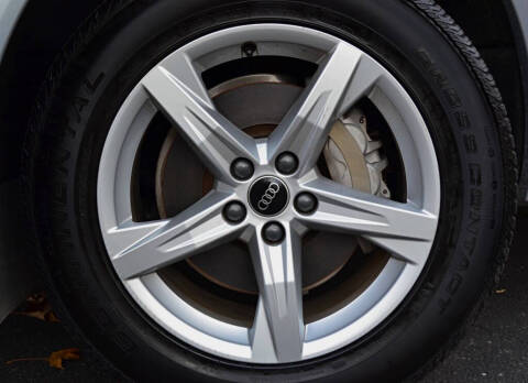 2023 Audi Q5 quattro Premium 40 TFSI