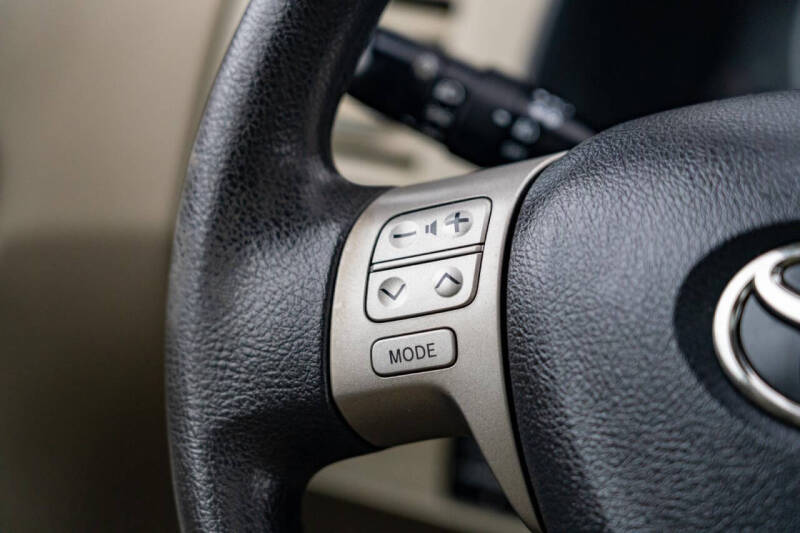 2012 Toyota Corolla LE