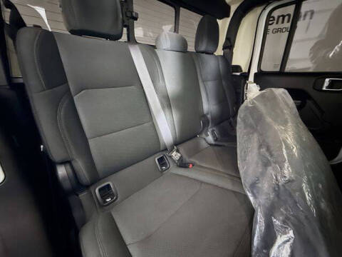 2022 Jeep Gladiator Willys