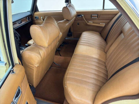 1975 Mercedes-Benz 300-Class