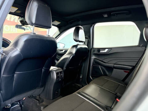 2023 Ford Escape ST-Line Select