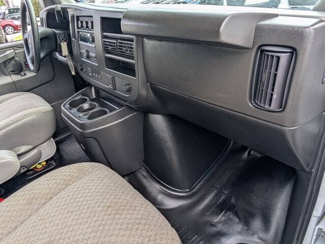 2023 Chevrolet Express LS 3500