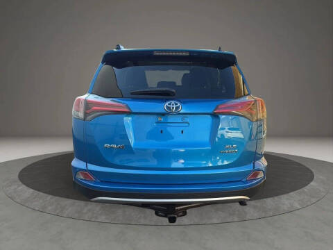 2016 Toyota RAV4 Hybrid XLE