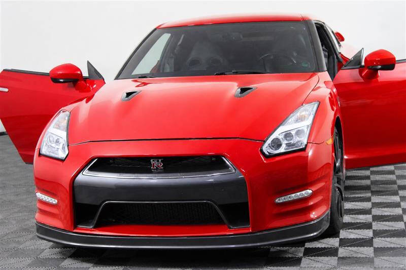 2015 Nissan GT-R Premium