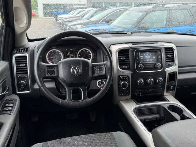 2017 RAM 1500 SLT