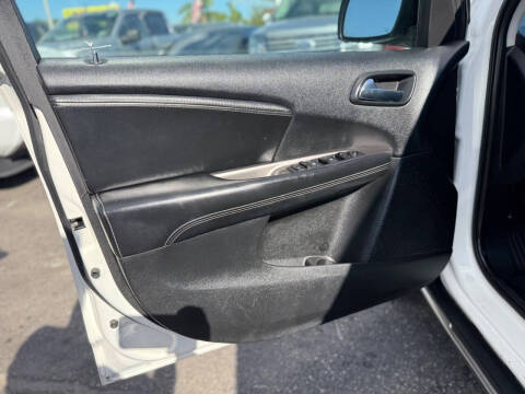 2018 Dodge Journey Crossroad