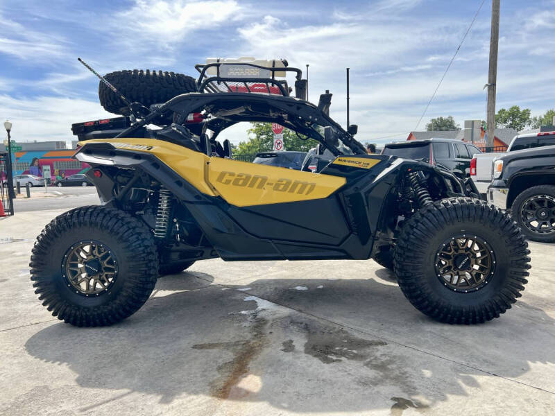 2018 Can-Am MAVERIC X3