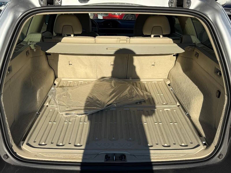 2016 Volvo XC70 T5 Platinum