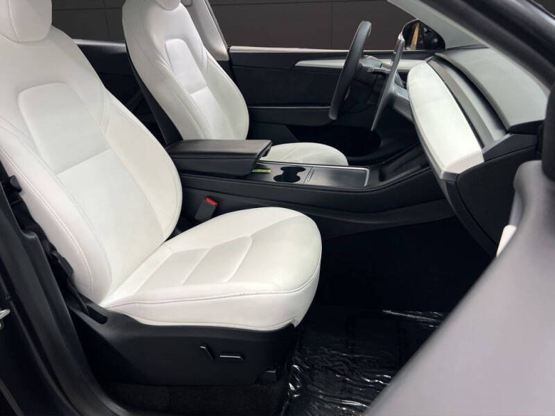 2024 Tesla Model Y Long Range