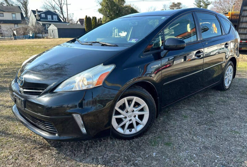 2012 Toyota Prius v Three