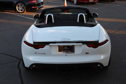 2018 Jaguar F-TYPE 340HP