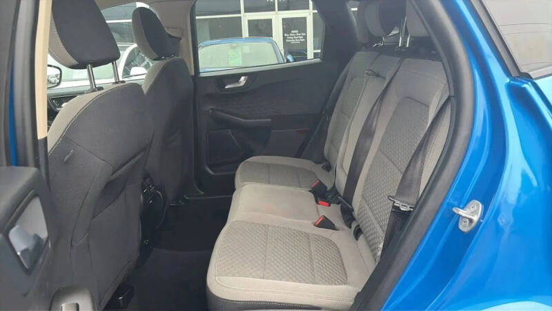 2020 Ford Escape SE