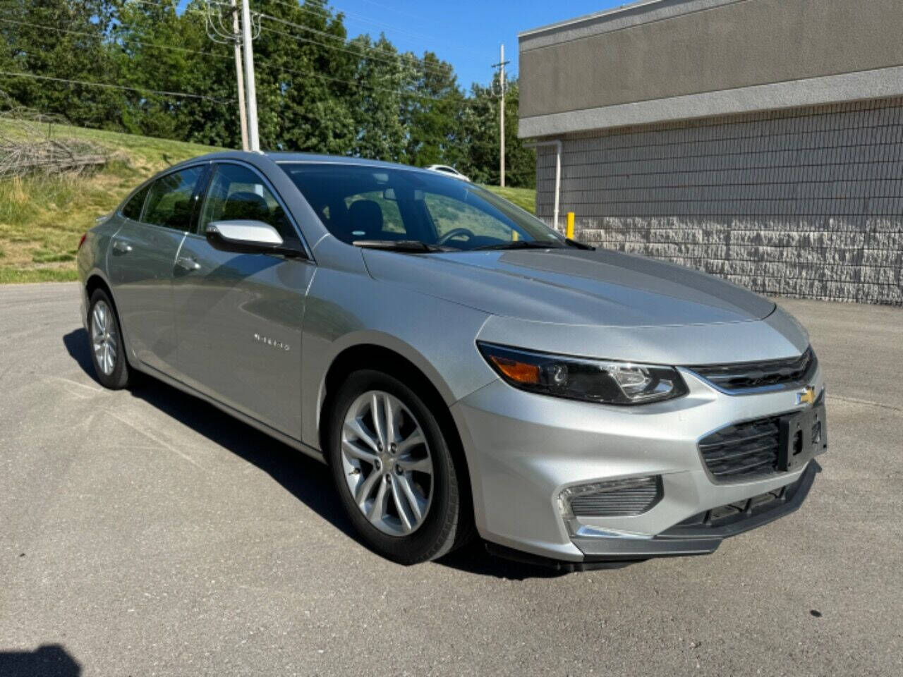 2016 Chevrolet Malibu for sale at 10-4 AUTO GROUP LLC in Raytown, MO