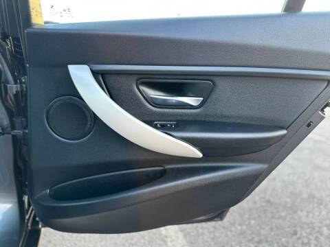 2018 BMW 3 Series 320i xDrive