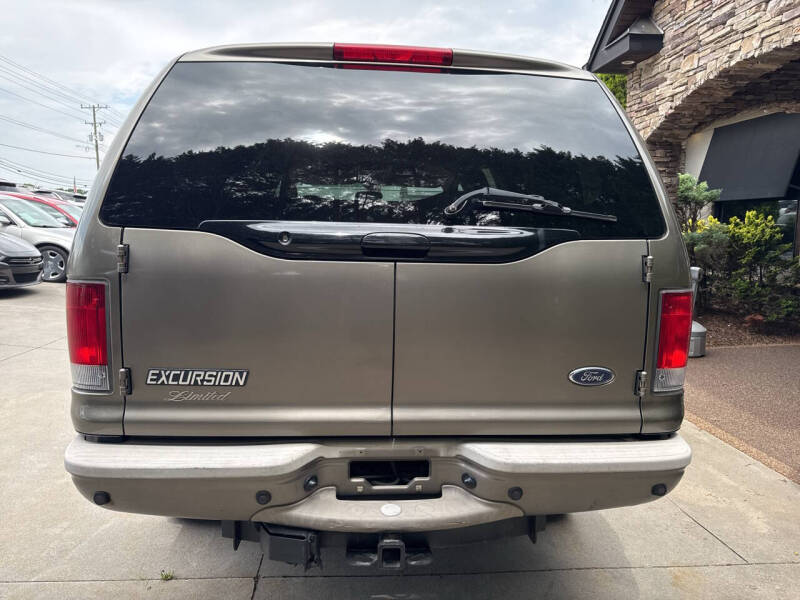 2004 Ford Excursion Limited