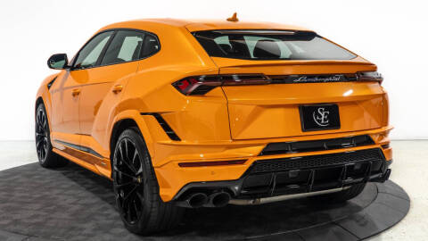2023 Lamborghini Urus S
