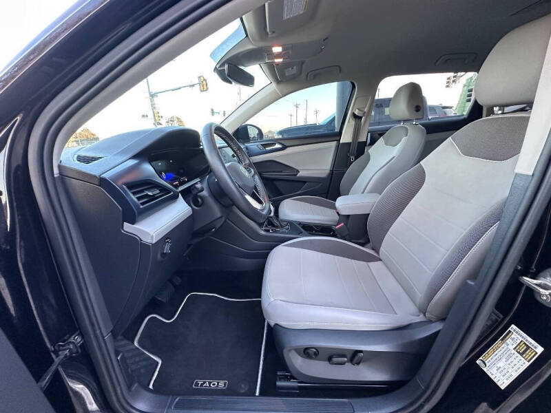 2024 Volkswagen Taos SE