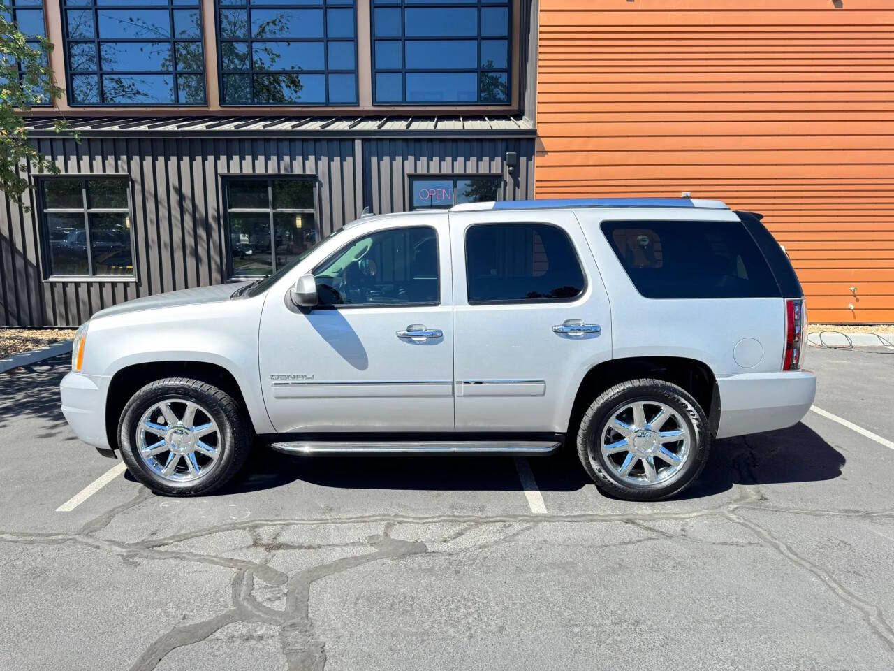Silver 2014 GMC Yukon Denali AWD Denali 4dr SUV 2