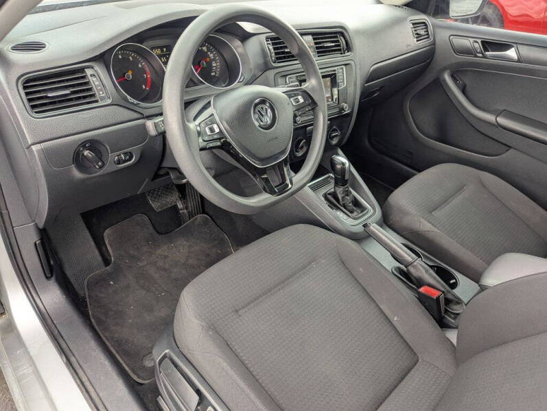 2016 Volkswagen Jetta