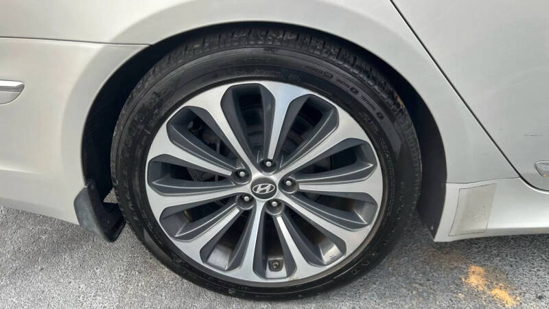 2012 Hyundai Genesis