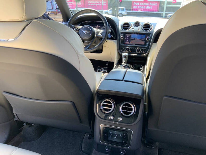 2019 Bentley Bentayga V8