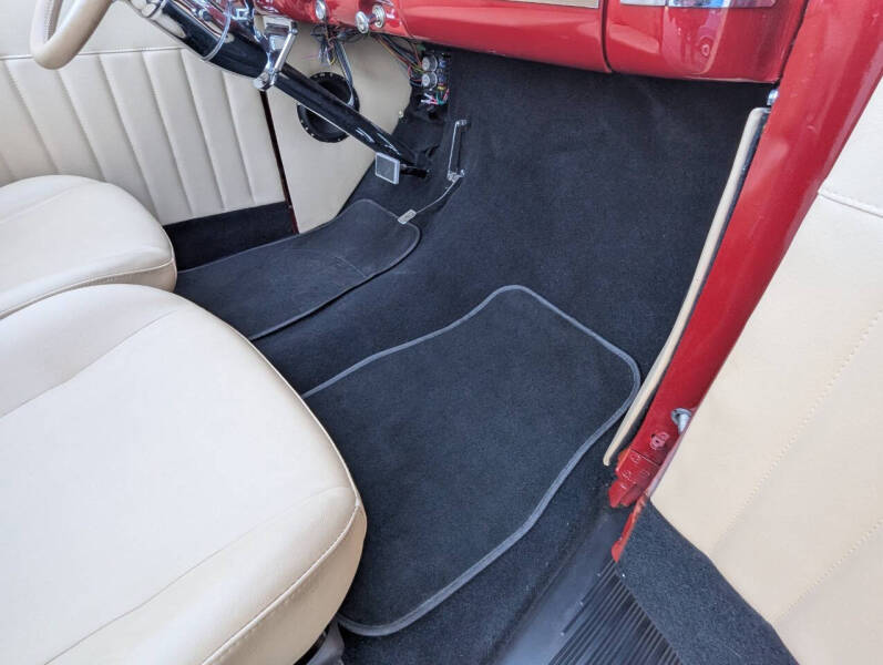 1940 Ford Cabriolet