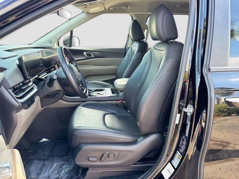2025 Kia Carnival LXS