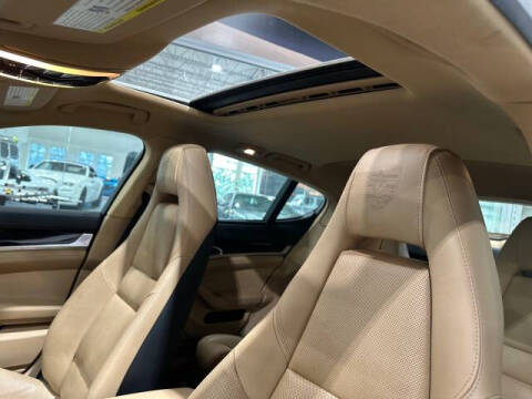 2016 Porsche Panamera
