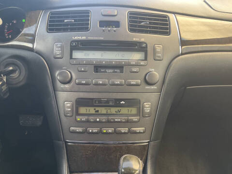 2004 Lexus ES 330