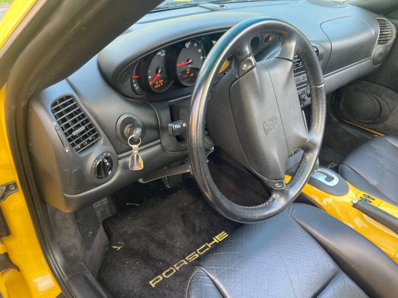 2001 Porsche 911 Carrera