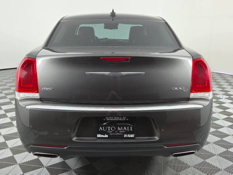 2016 Chrysler 300 C