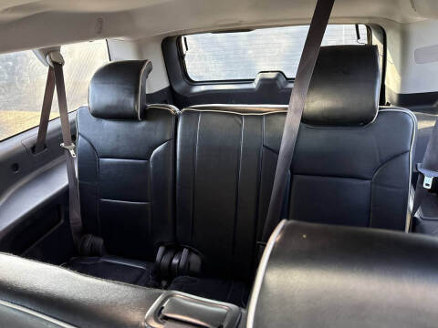 2017 Chevrolet Suburban LS