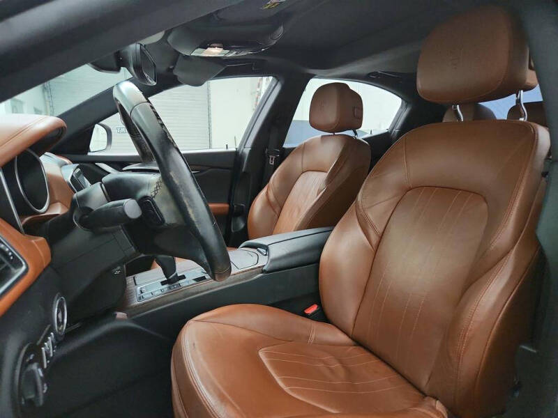 2017 Maserati Ghibli