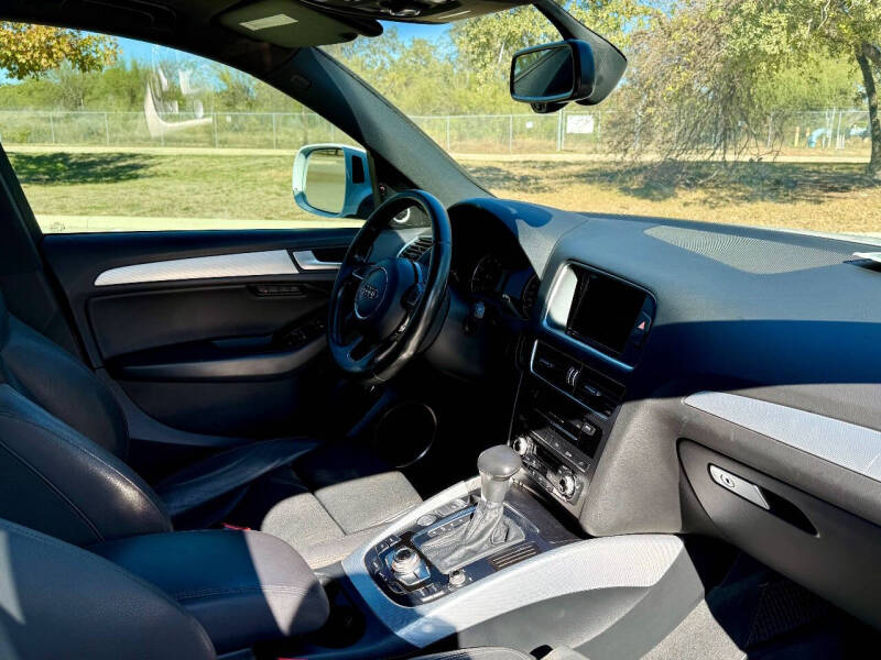 2015 Audi Q5 2.0T quattro Premium Plus