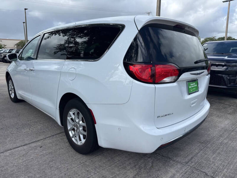 2020 Chrysler Pacifica Touring