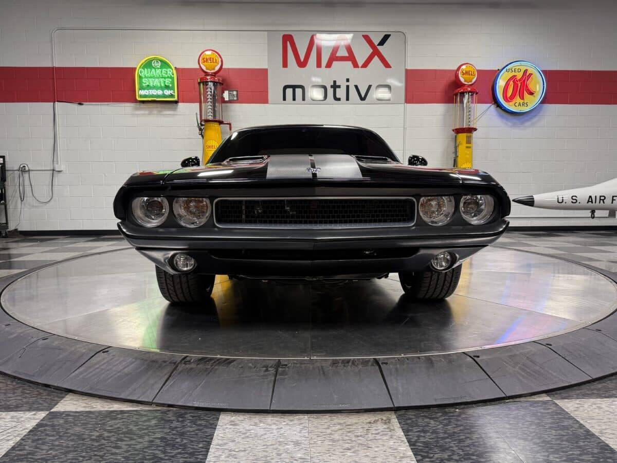 1970 Dodge Challenger 4
