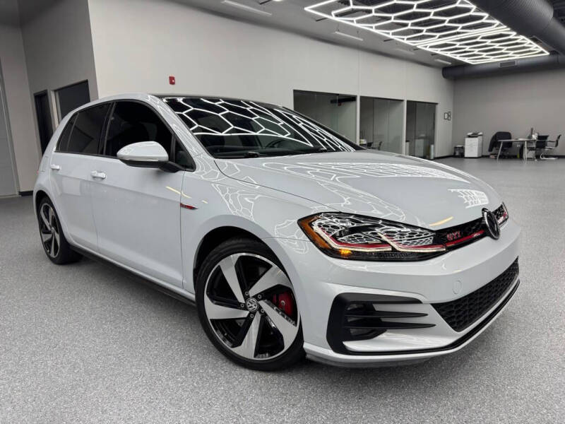 2020 Volkswagen Golf GTI SE